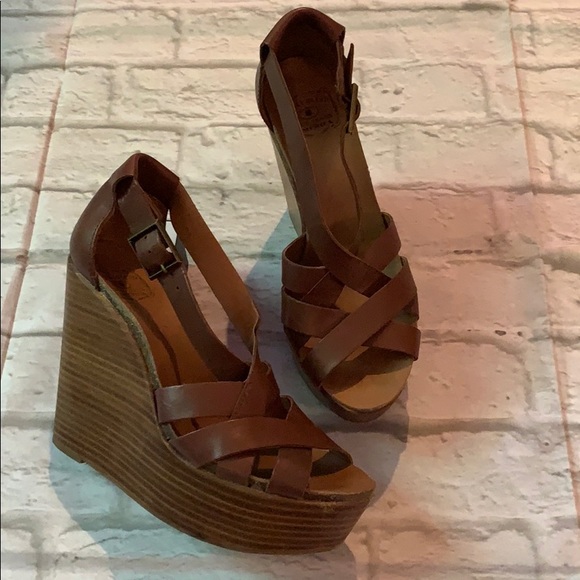 Lucky Brand Shoes - Lucky Brand brown leather platform sandals sz 8